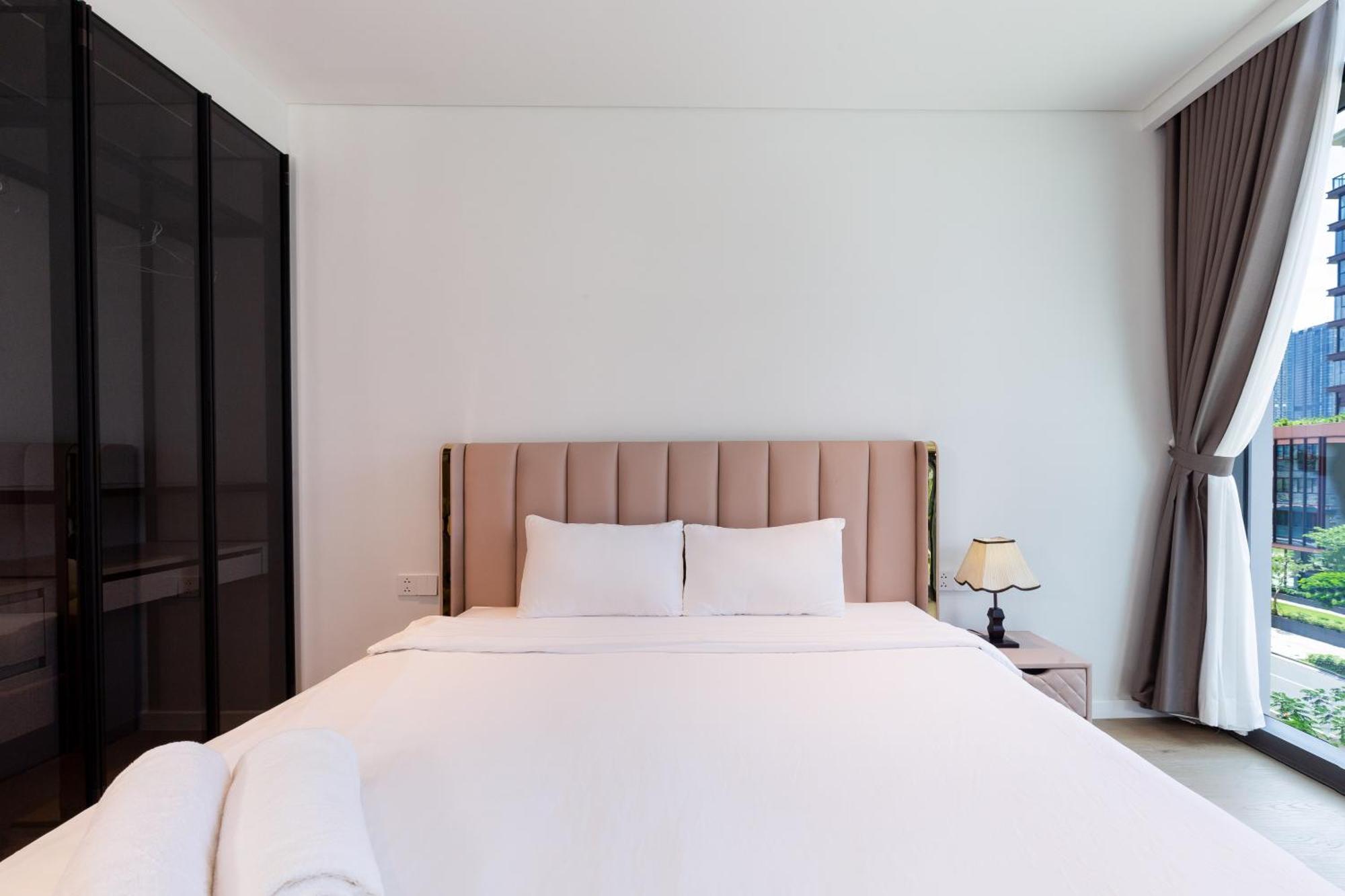 The Opera Apartment Cental Saigon Free Pool-Gym-Sauna Room- Golf Mini Хошимін Екстер'єр фото