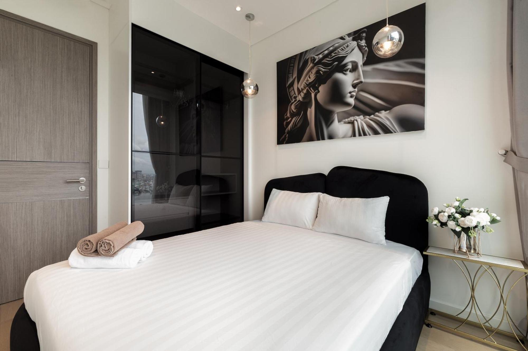 The Opera Apartment Cental Saigon Free Pool-Gym-Sauna Room- Golf Mini Хошимін Екстер'єр фото